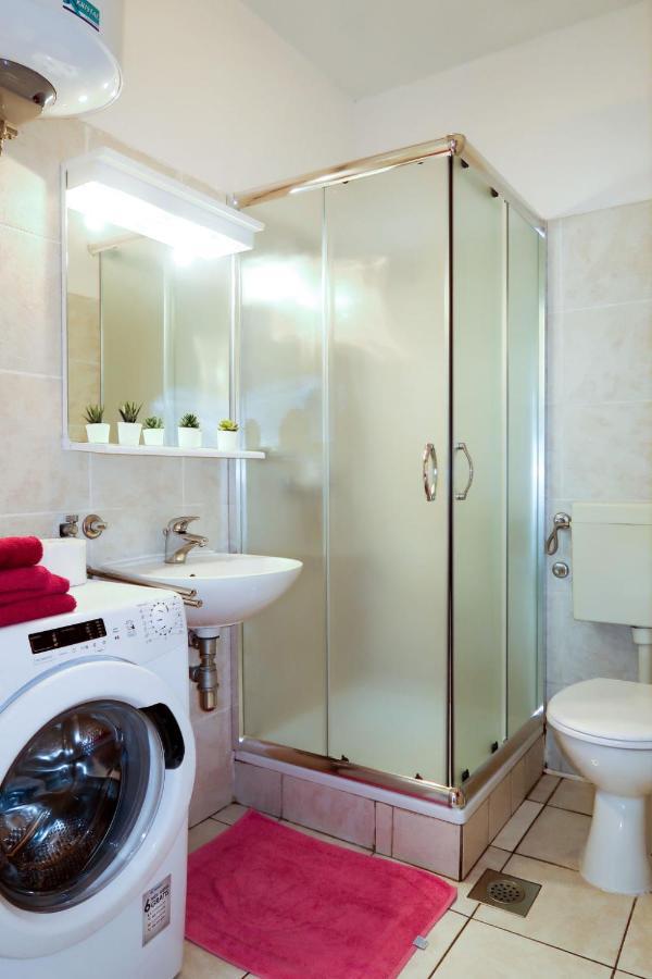 Barbat na Rabu Apartment Andrea - Rab102 By Interhome מראה חיצוני תמונה