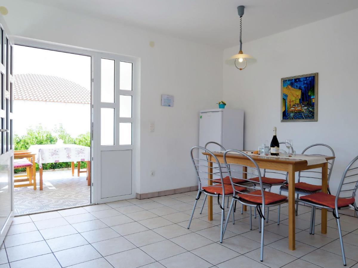 Barbat na Rabu Apartment Andrea - Rab102 By Interhome מראה חיצוני תמונה